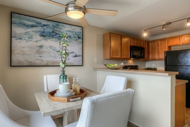 Photo - Waterford Apartments