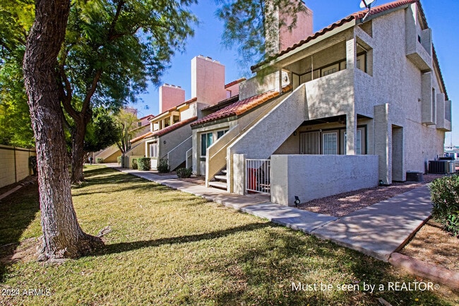 Building Photo - 30 E Brown Rd Unit 2014