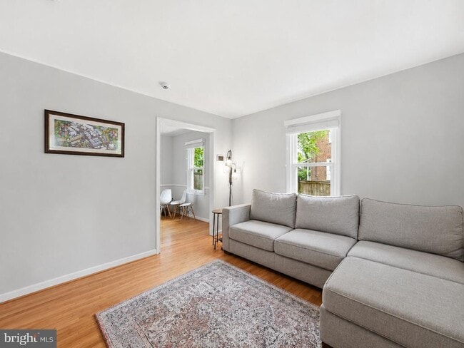 5935 Williamsburg Rd