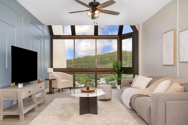 Photo - 531 Hahaione St