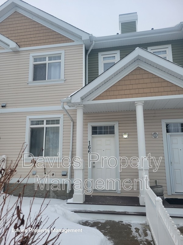 Building Photo - 1804-1870 70 St SW