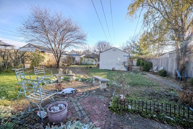 Photo - 657 E Moler St