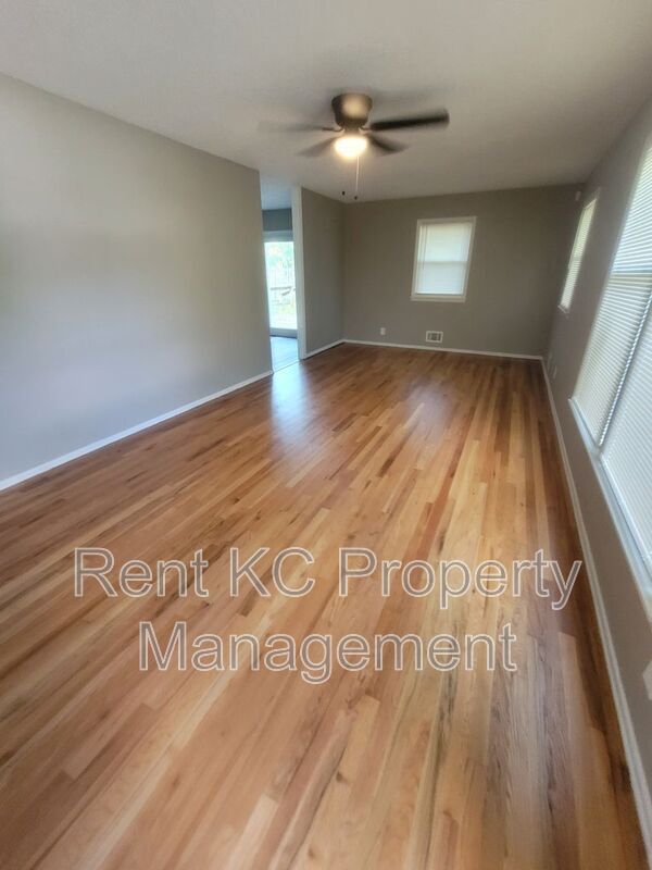 Photo - 2709 NE 63rd St