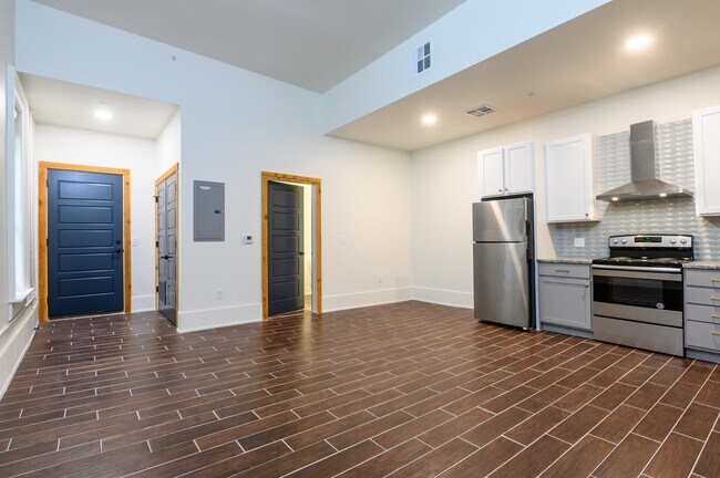 Photo - 300 N Main Unit 201