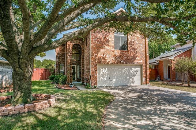 Photo - 824 Woodlake Dr