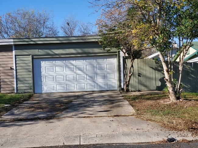 7906 Falcon Ridge Dr Unidad 1