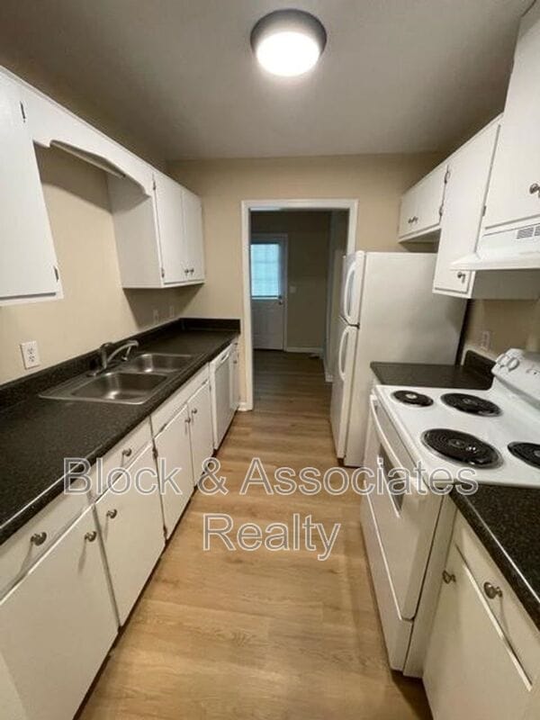 Photo - 904 Glenwood Rd