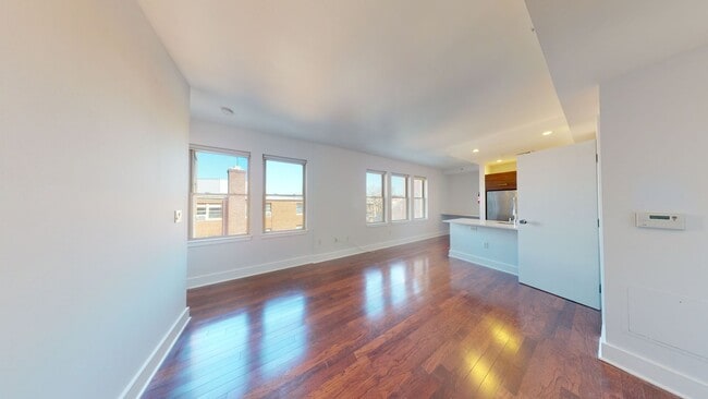 Photo - 1020 Monroe St NW