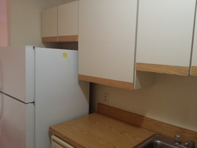 Photo - 22 Kenmar Dr Unidad 123