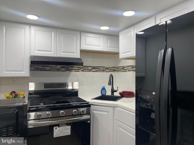 Photo - 6906 Parkwood St