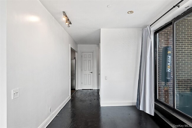 Photo - 23 Water Grant St Unit 8E