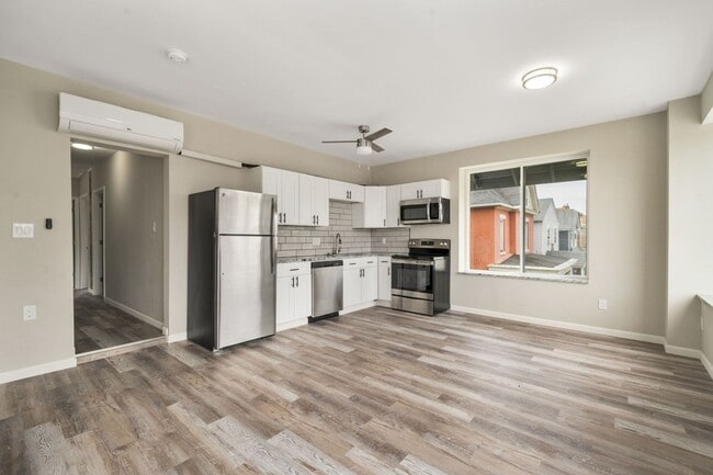 Photo - 741 Sullivant Ave