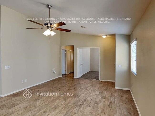 Photo - 5912 Trumbull St