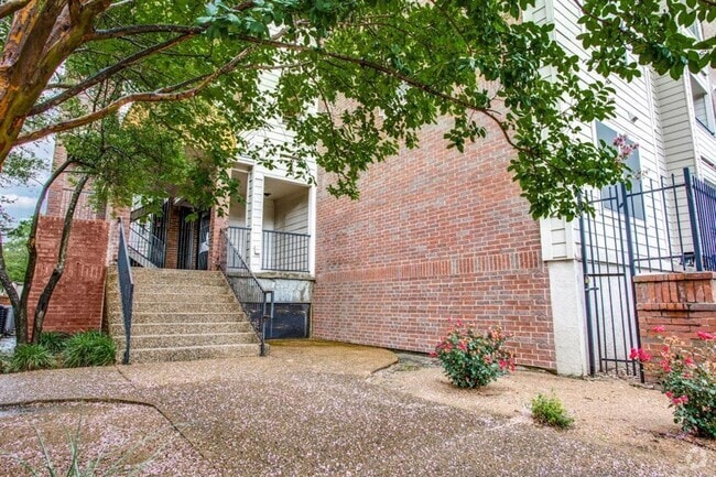 Building Photo - 501 W 26th St Unit 105 Rental
