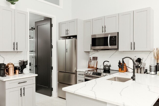 Photo - Large 1 bedroom with additional sleep loft Unit S4