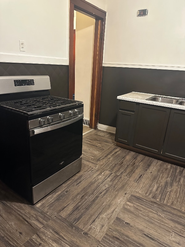 Building Photo - 3846 N 13th St Unit Lower