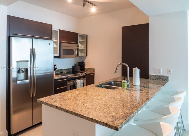 Photo - 950 Brickell Bay Dr Unit 1504