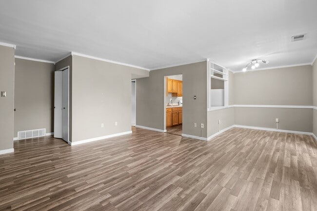 Photo - 558 Wilson Bridge Dr Unit D1