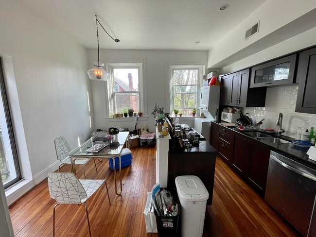 Photo - 433 Southview Ave