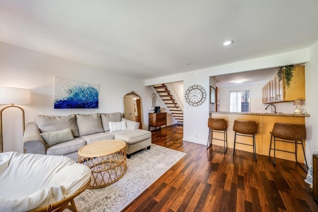 Building Photo - 92-1123-984 Panana St