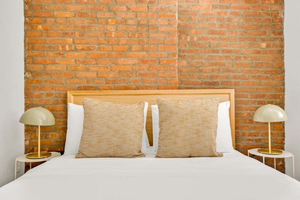 Photo - 325 E 5th St Unit B4