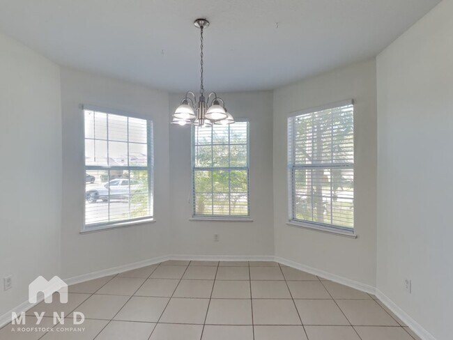 Photo - 4991 Windbourne Way