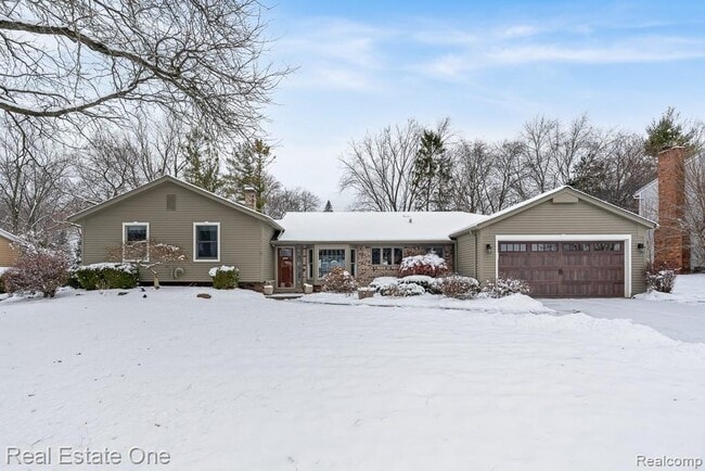 Building Photo - 732 Rutgers Rd