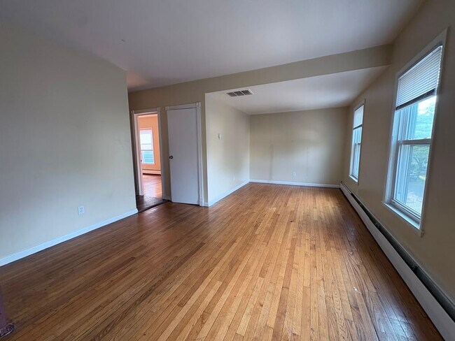 Photo - 249 Munson St Unidad 2
