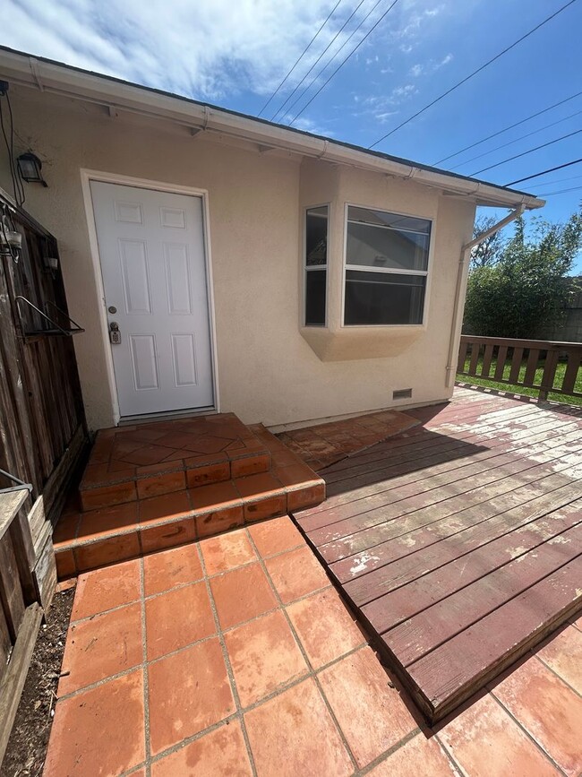FOR RENT 1+1 Midtown Ventura DUPLEX - FOR RENT 1+1 Midtown Ventura DUPLEX