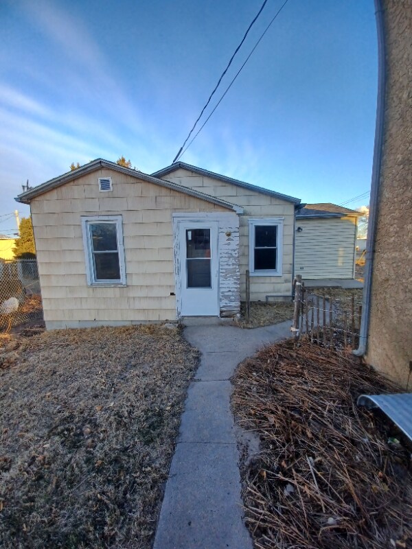 Photo - 539.5 S 1st St