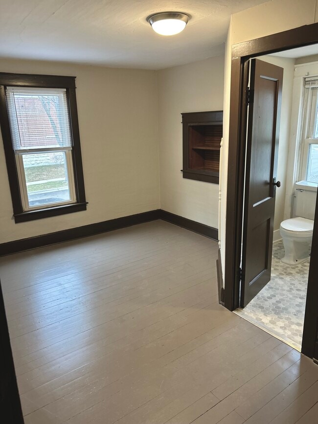 Photo - 145 South St Unit B