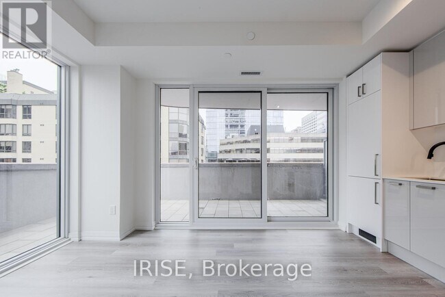 Photo - 280 Dundas St W Unit 502