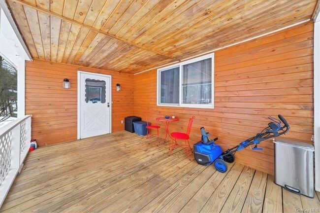 Photo - 596 Angola Rd