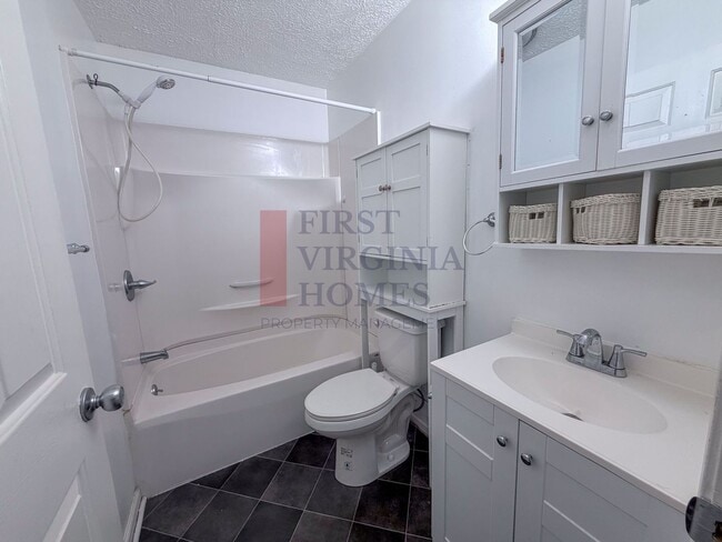 Photo - 2Bed/1 Bath Rental Lake Monticello