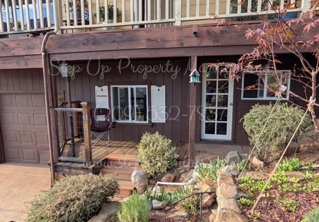 Building Photo - 87 N Shepherd St Unit B