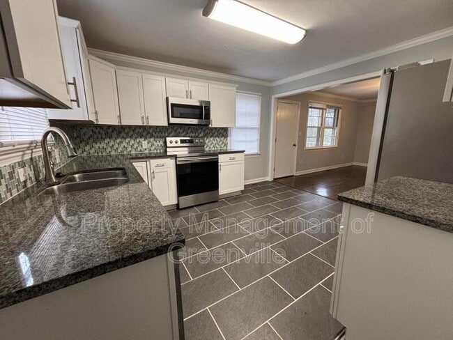 Photo - 105 Rockmont Rd