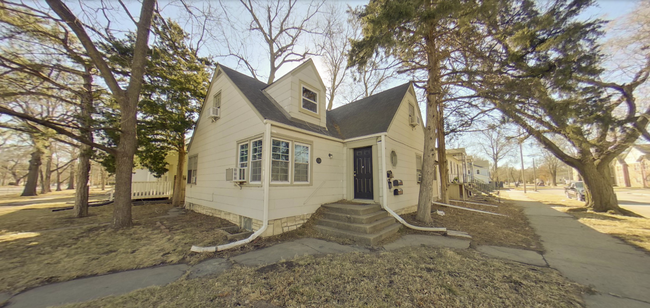 Photo - 731 Bluemont Ave Apartment Unit 2