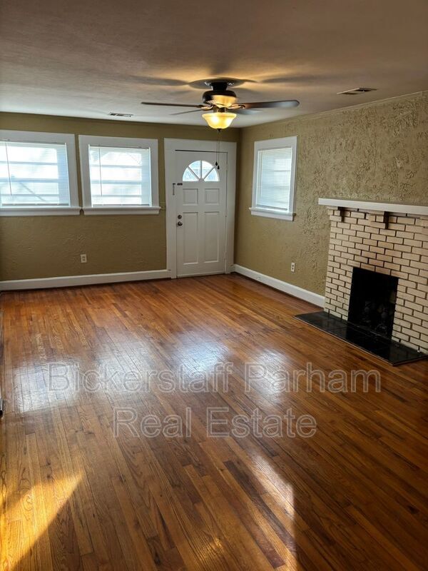 Photo - 1221 Owsley Ave