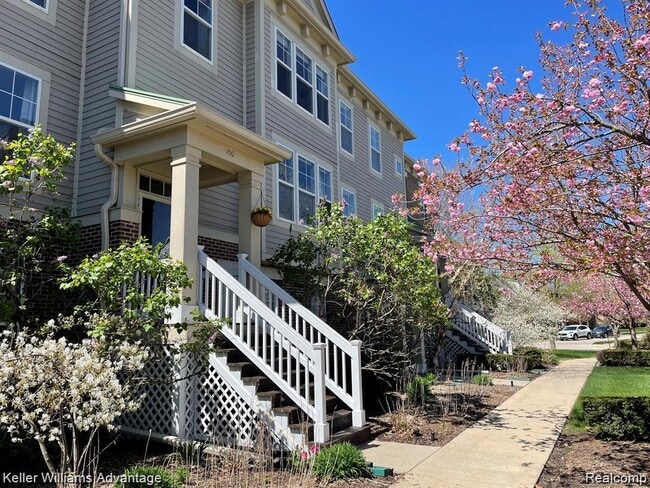 Photo - 150 Hamilton St