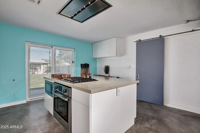 Photo - 7034 E Wilshire Dr