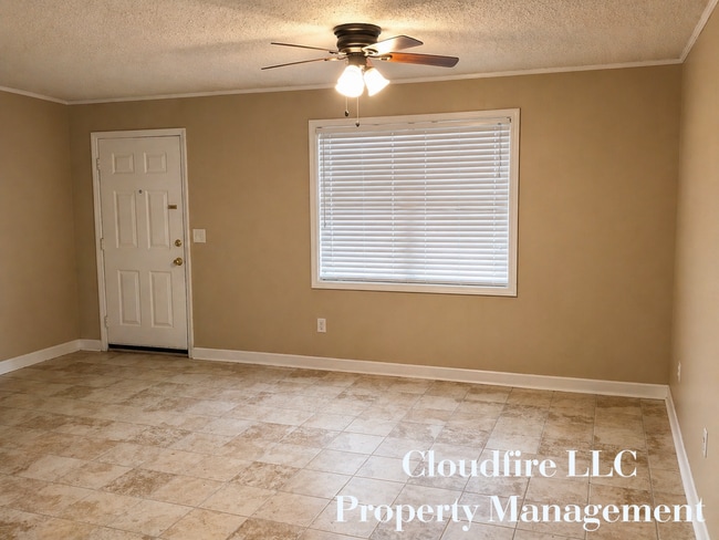 Photo - 232 James Cir Unit 232