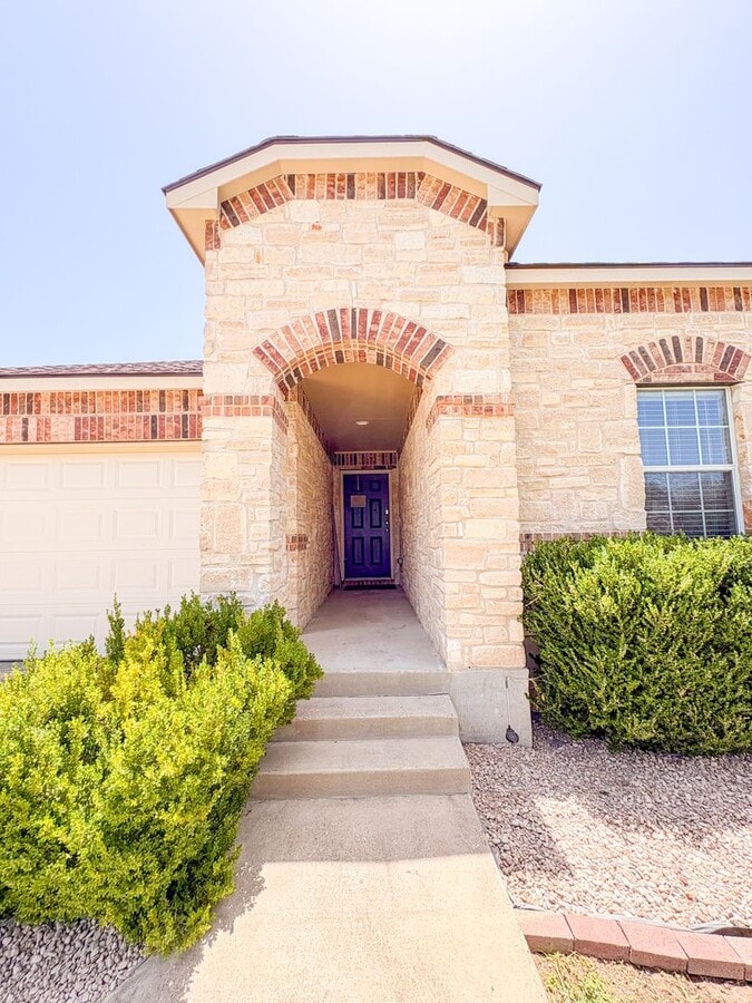 Photo - 1313 Daffodil Dr
