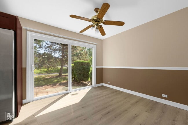 Photo - 1705 College Green Dr