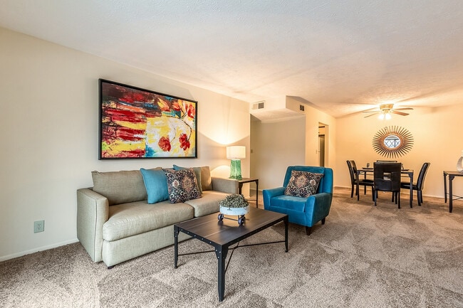 Windsor - Living Room - Devonshire Apartments