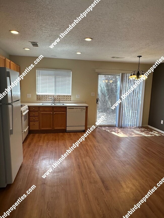 Photo - $500 off first months rent!!  Gated commun...