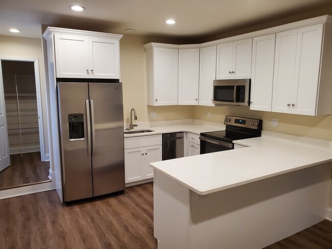 Photo - 13815 Village Mill Dr