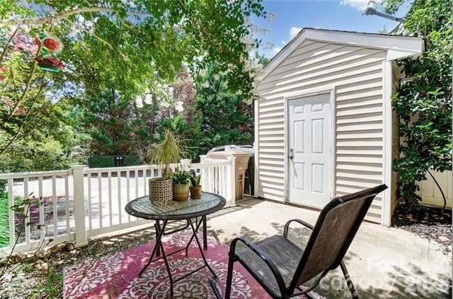 Photo - 4102 Christine Ln