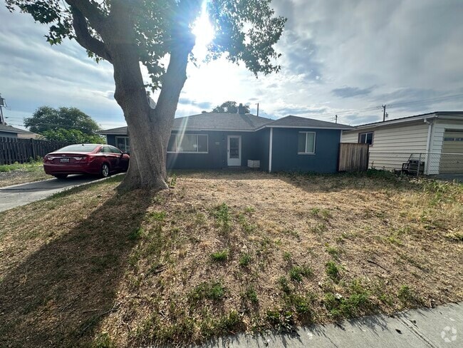 Building Photo - 1408 W Lee St Rental