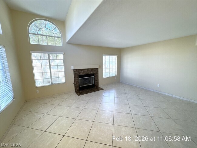 Photo - 501 Satin Saddle Pl