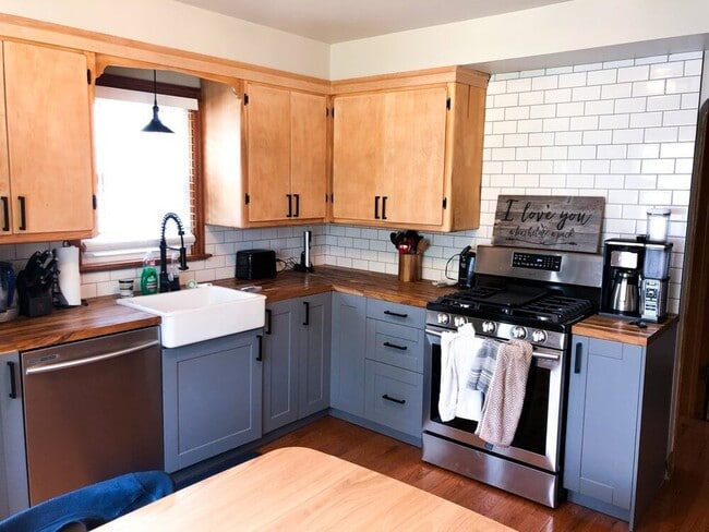 Photo - 2928 N 74th St